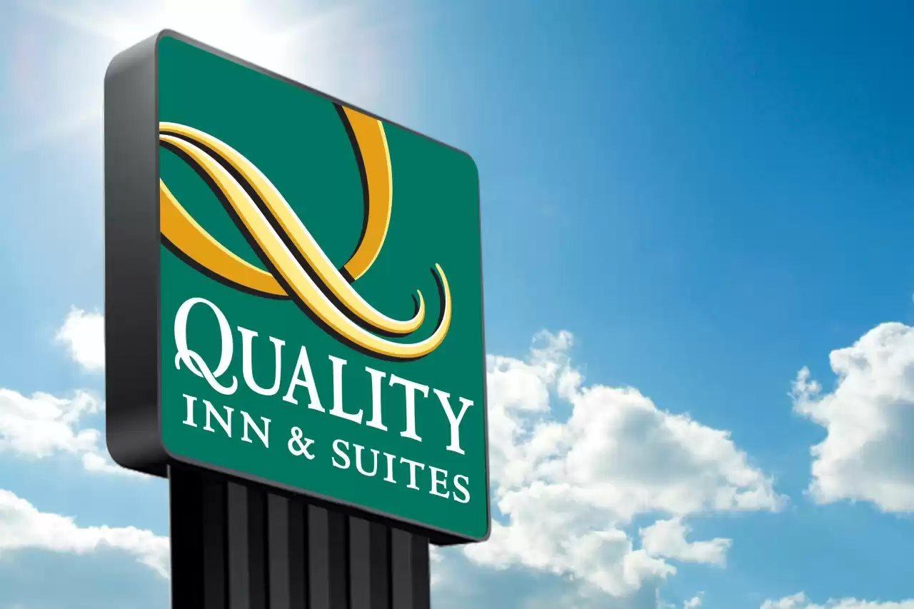 Quality Inn & Suites Junction Bagian luar foto