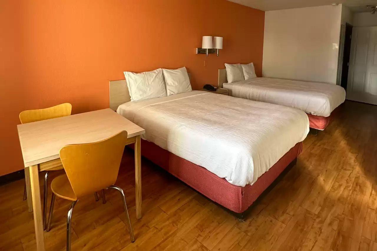 Quality Inn & Suites Junction Bagian luar foto